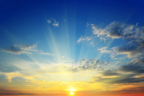 depositphotos 11687543 stock photo the sun above the horizon - Deus Permanece Fiel ao seu Povo!